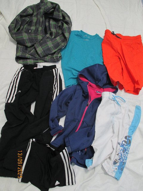 mix bundy + tepláky adidas  + plavky adidas