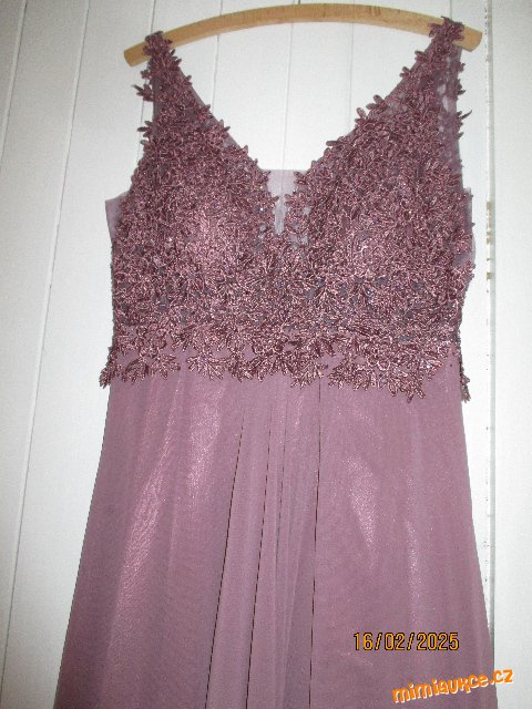 SPOLEČENSKÉ ŠATY  PLESOVÉ