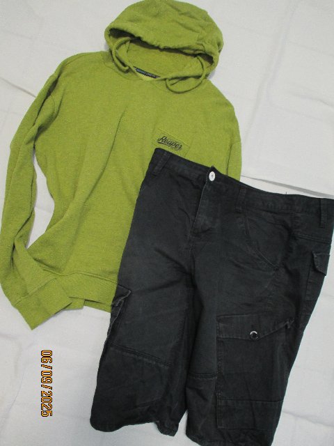 mikina  reaper + kratasy