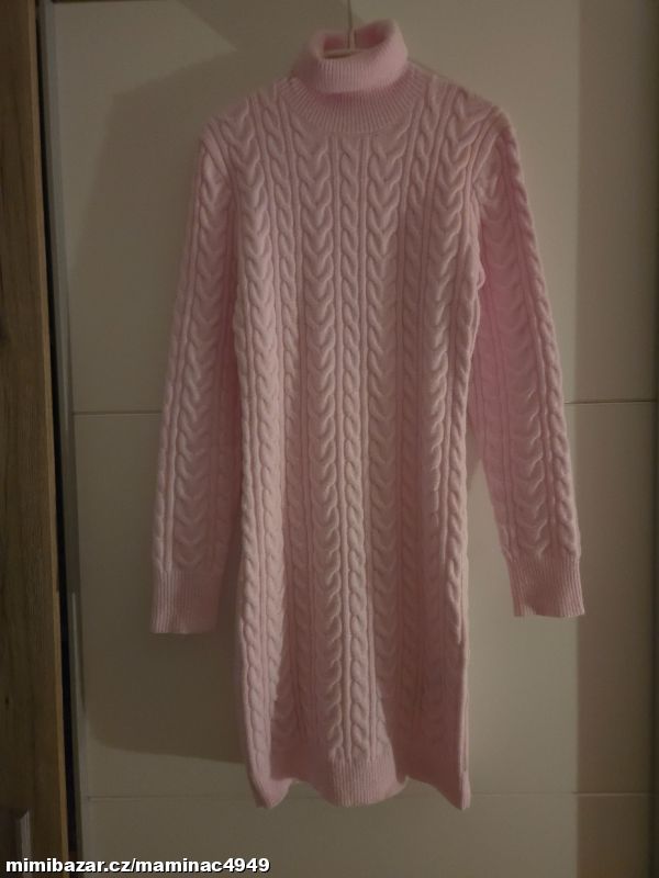 Prodám do aukce nové zimní dámské svetrové růžové  šaty zn. Newyorkr v.M/L PC 799,-kč