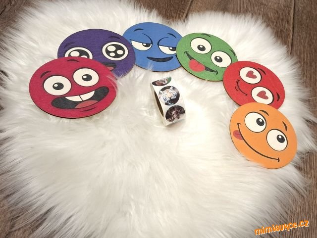 **** VÝPRODEJ **** PODTÁCKY **** SMAJLÍCI **** SAMOLEPKY ZOO ****