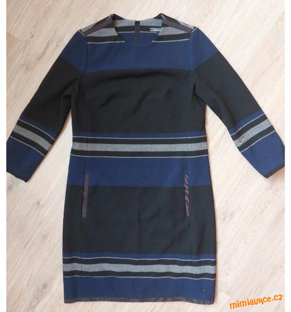 Originál Tommy Hilfiger luxusní šaty vel.36-38