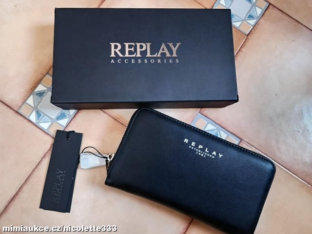 Peněženka Replay