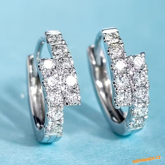 **** KRUHOVÉ NÁUŠNIČKY **** SYNTETICKÝ ZIRKON ****
