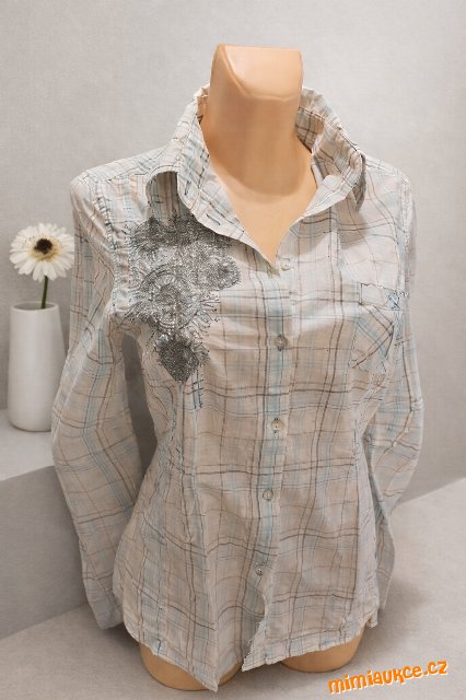 **** DÁMSKÁ KOŠILE **** VEL. M ****